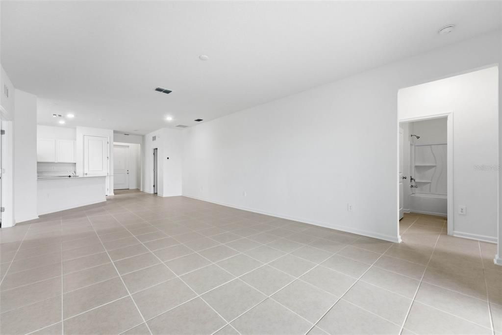 For Rent: $2,490 (4 beds, 3 baths, 2109 Square Feet)