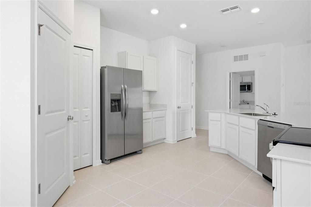 For Rent: $2,490 (4 beds, 3 baths, 2109 Square Feet)