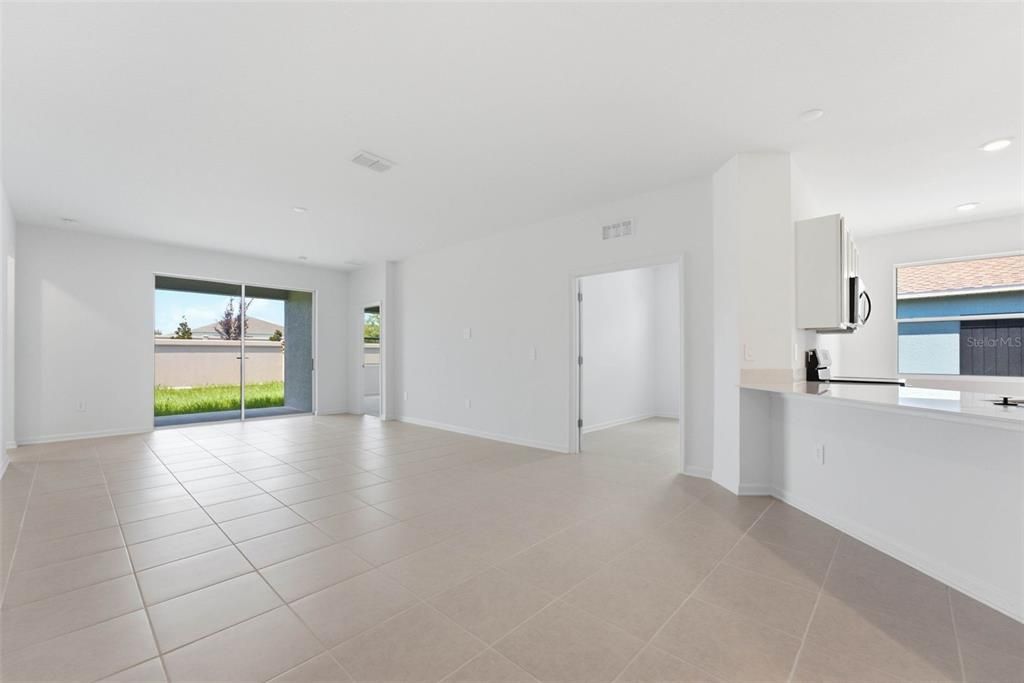 For Rent: $2,490 (4 beds, 3 baths, 2109 Square Feet)