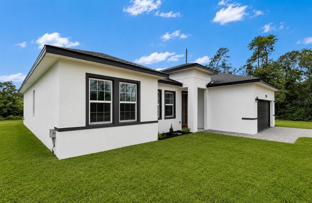 For Sale: $314,900 (4 beds, 2 baths, 1878 Square Feet)