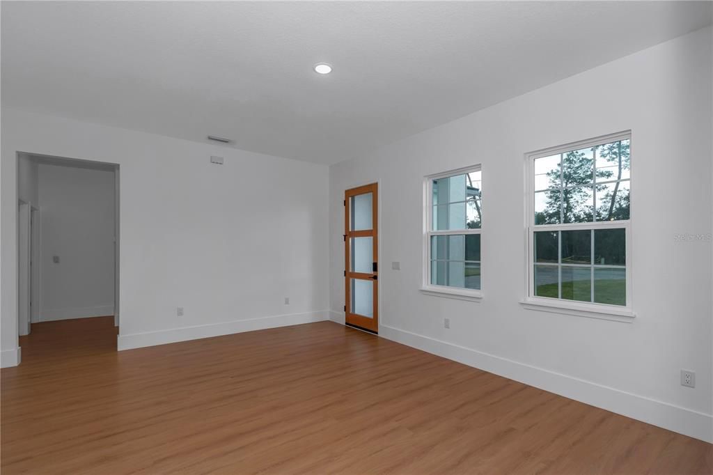 For Sale: $314,900 (4 beds, 2 baths, 1878 Square Feet)