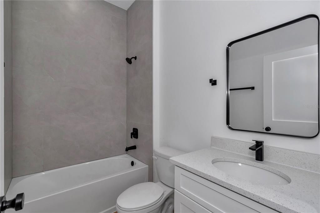 For Sale: $314,900 (4 beds, 2 baths, 1878 Square Feet)