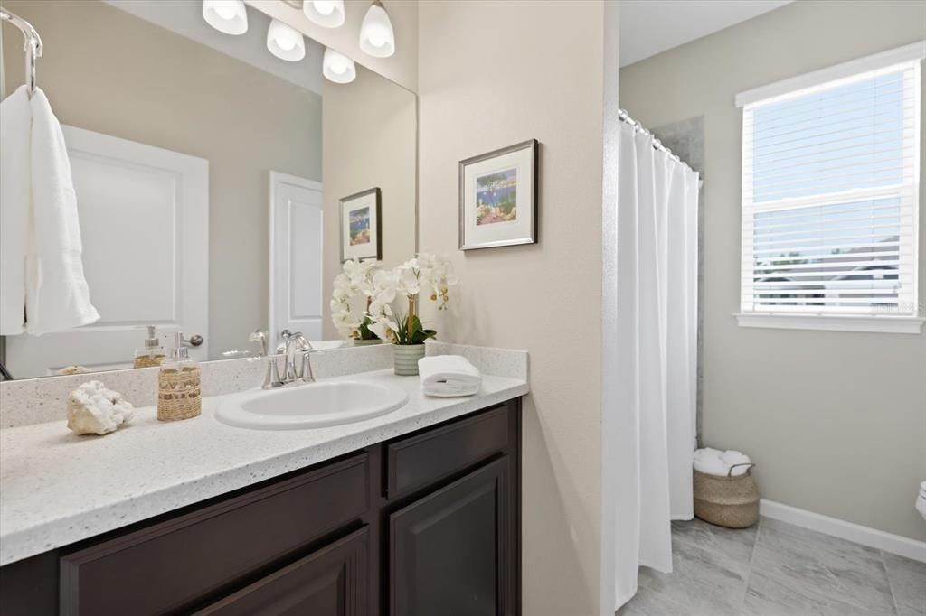 For Sale: $420,000 (2 beds, 2 baths, 1575 Square Feet)