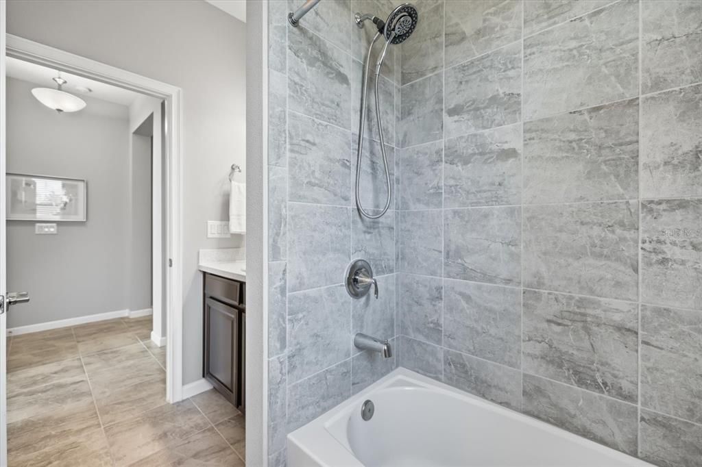 For Sale: $420,000 (2 beds, 2 baths, 1575 Square Feet)