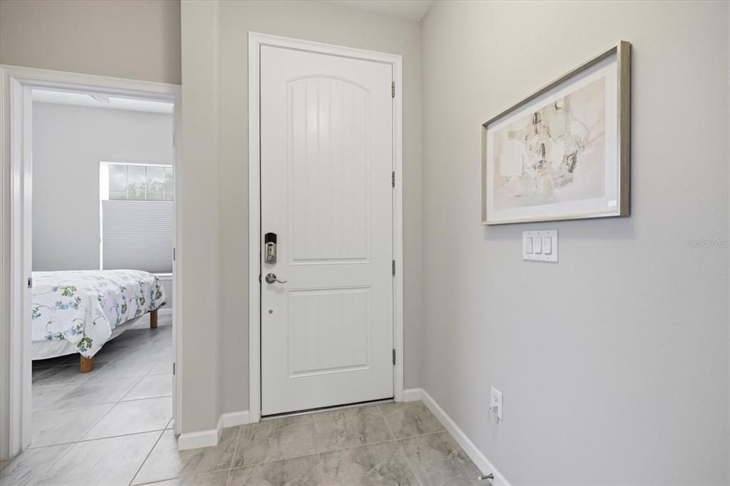 For Sale: $420,000 (2 beds, 2 baths, 1575 Square Feet)