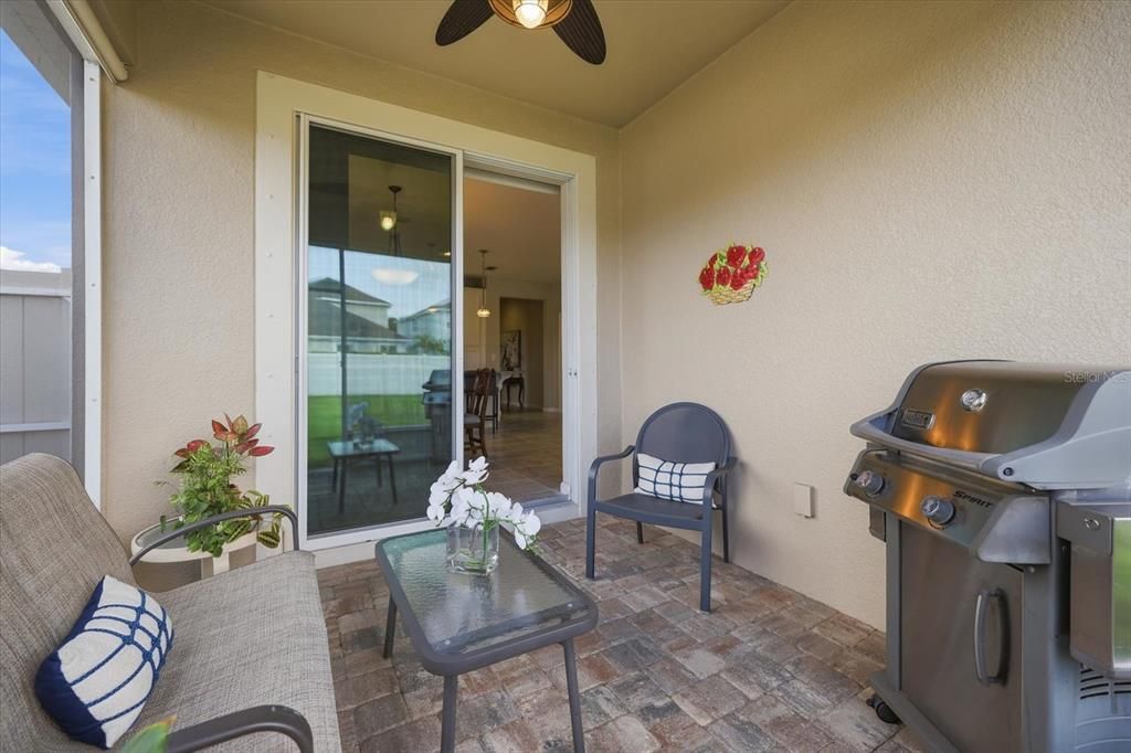 For Sale: $420,000 (2 beds, 2 baths, 1575 Square Feet)
