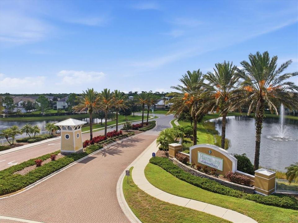 For Sale: $420,000 (2 beds, 2 baths, 1575 Square Feet)