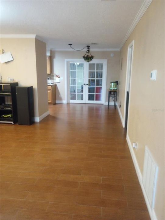For Sale: $414,900 (3 beds, 2 baths, 1594 Square Feet)