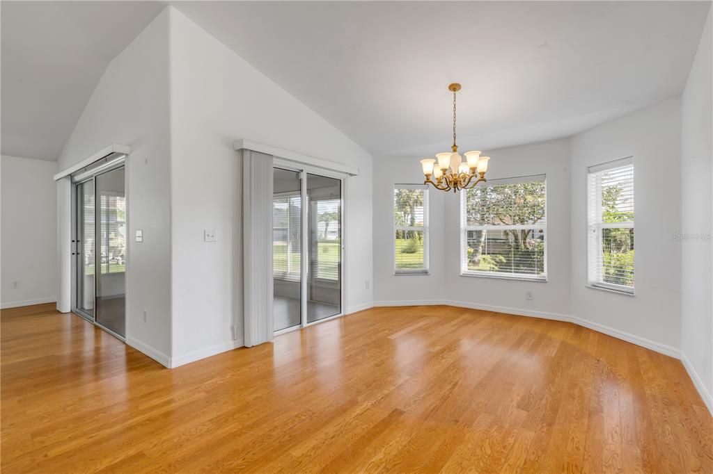 For Sale: $435,000 (3 beds, 2 baths, 1890 Square Feet)