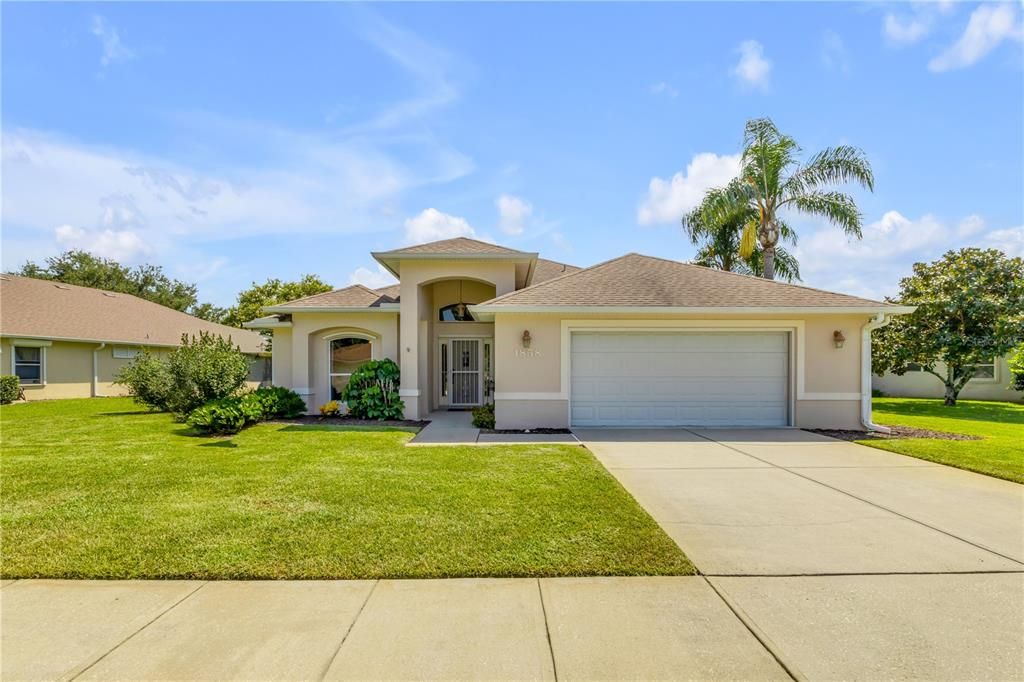 For Sale: $435,000 (3 beds, 2 baths, 1890 Square Feet)