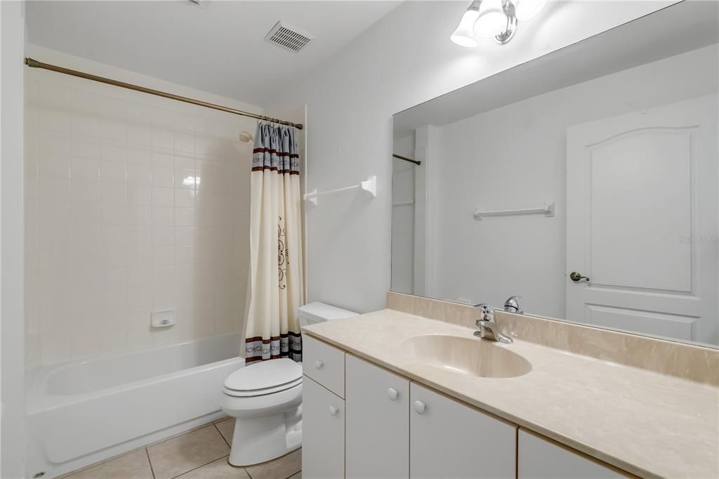 For Sale: $435,000 (3 beds, 2 baths, 1890 Square Feet)