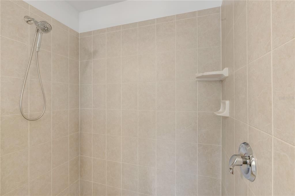 For Sale: $435,000 (3 beds, 2 baths, 1890 Square Feet)