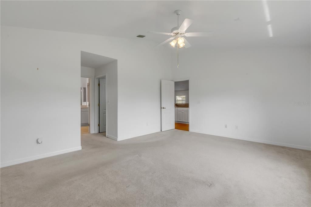 For Sale: $435,000 (3 beds, 2 baths, 1890 Square Feet)