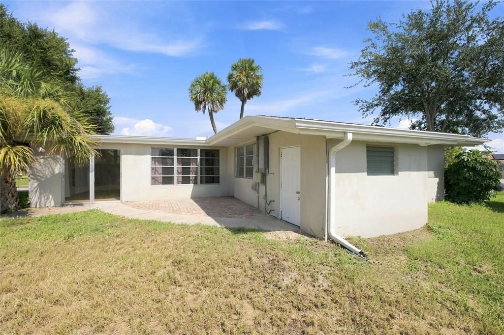 For Sale: $239,999 (3 beds, 1 baths, 1352 Square Feet)