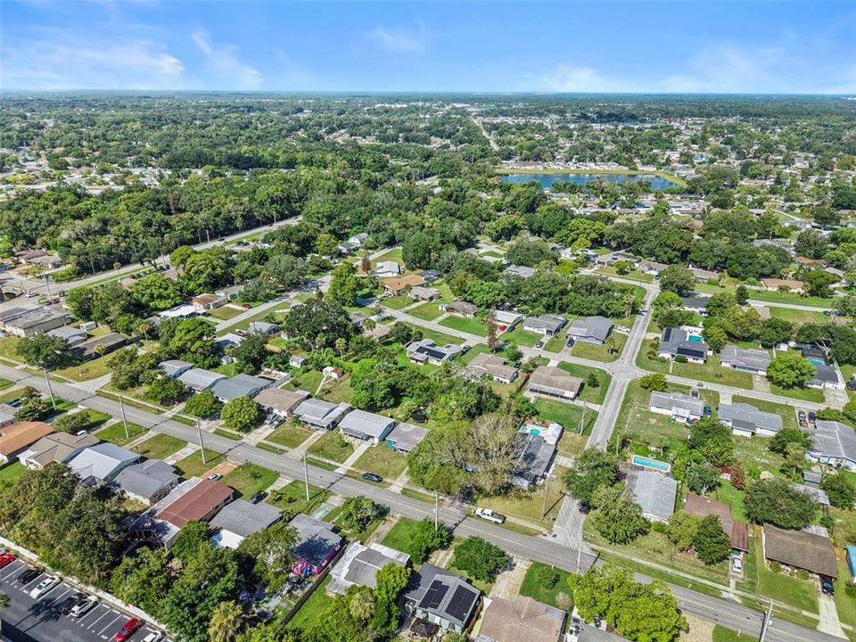 For Sale: $220,000 (2 beds, 1 baths, 828 Square Feet)