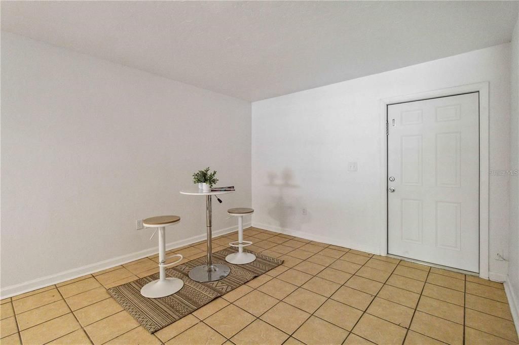 For Rent: $1,750 (2 beds, 2 baths, 1280 Square Feet)