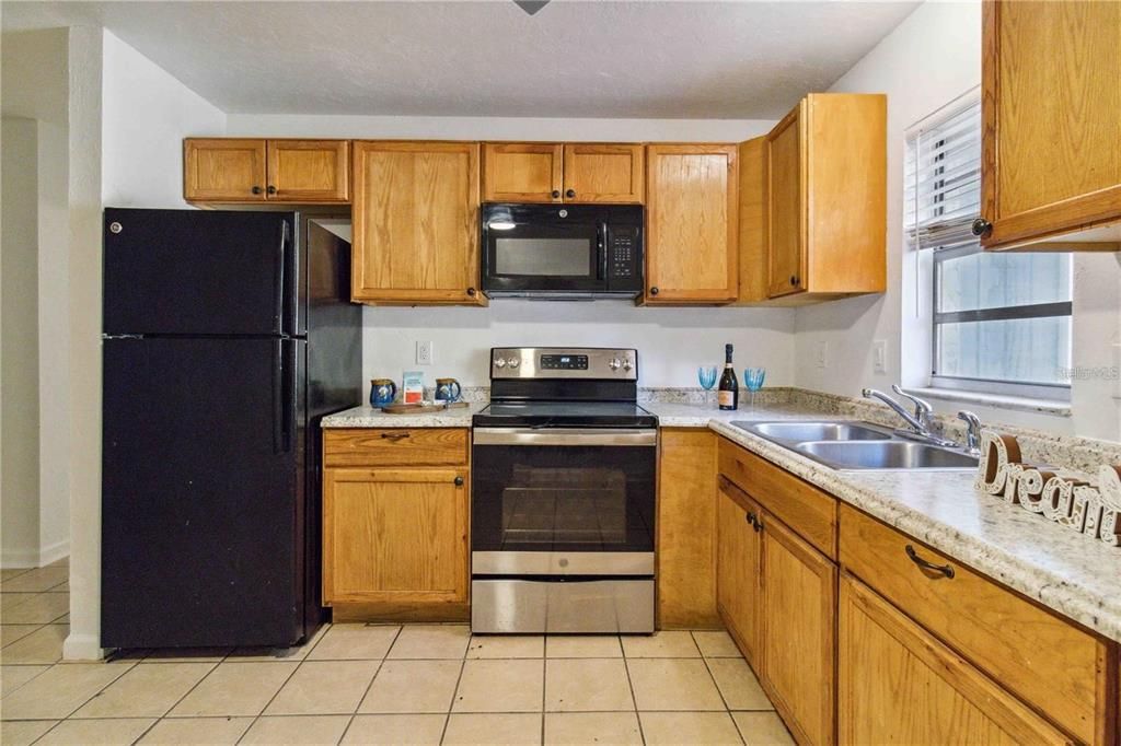 For Rent: $1,750 (2 beds, 2 baths, 1280 Square Feet)