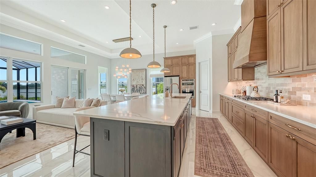 For Sale: $1,399,000 (3 beds, 3 baths, 2656 Square Feet)