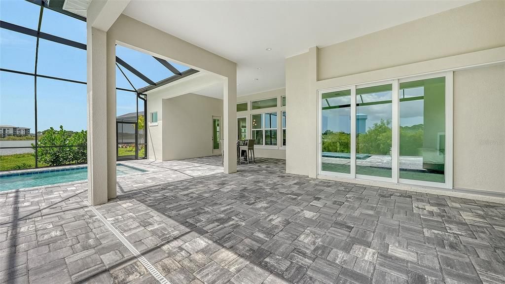 For Sale: $1,399,000 (3 beds, 3 baths, 2656 Square Feet)