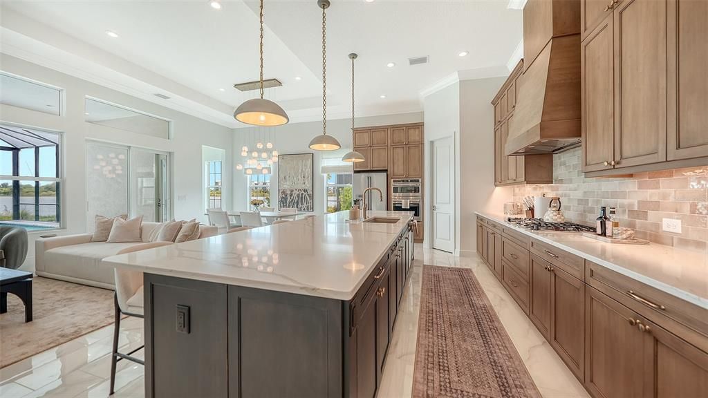 For Sale: $1,399,000 (3 beds, 3 baths, 2656 Square Feet)