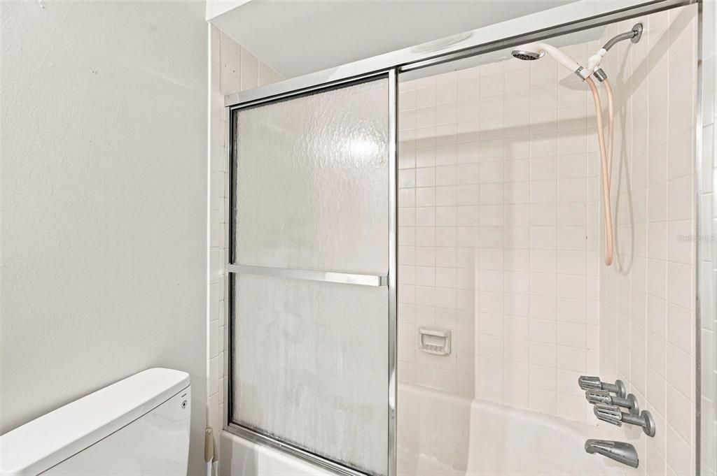For Sale: $199,000 (2 beds, 2 baths, 1020 Square Feet)