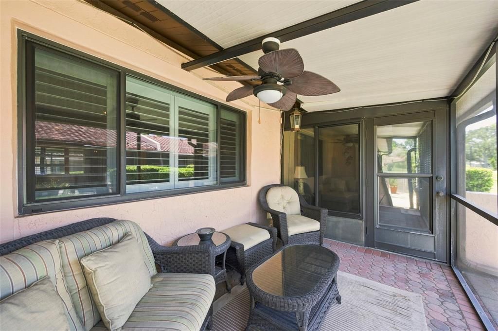 For Sale: $199,000 (2 beds, 2 baths, 1020 Square Feet)