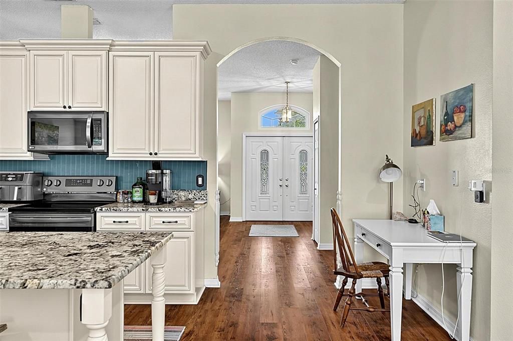 For Sale: $389,500 (3 beds, 2 baths, 1916 Square Feet)