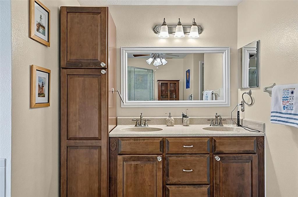 For Sale: $389,500 (3 beds, 2 baths, 1916 Square Feet)