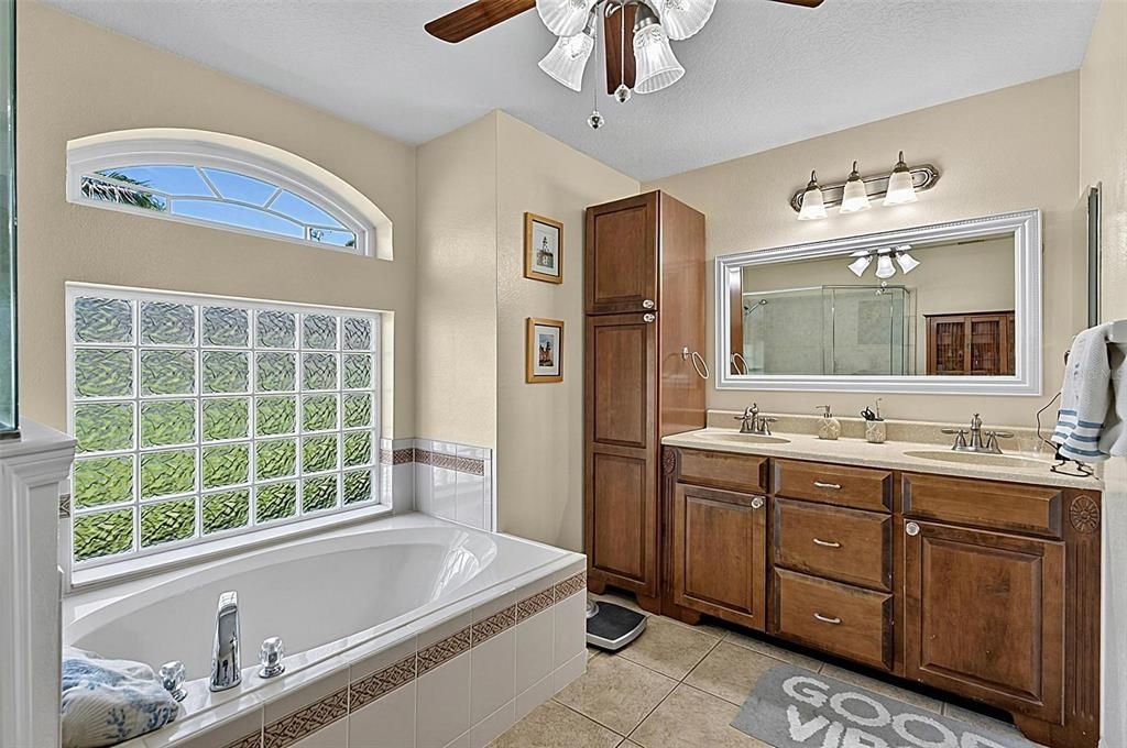 For Sale: $389,500 (3 beds, 2 baths, 1916 Square Feet)