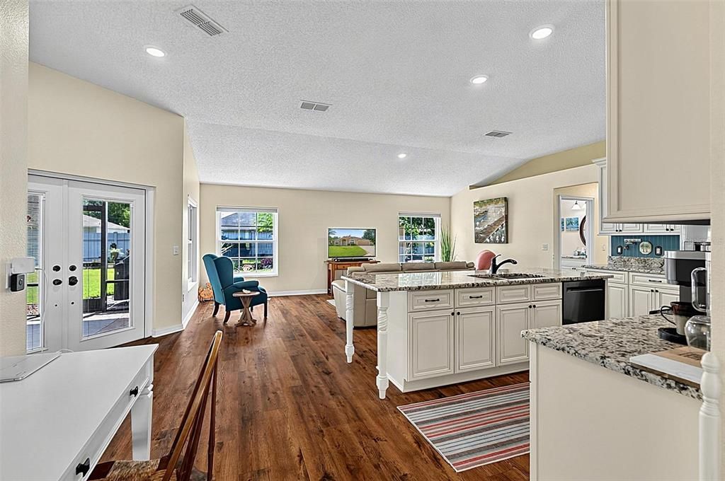 For Sale: $389,500 (3 beds, 2 baths, 1916 Square Feet)