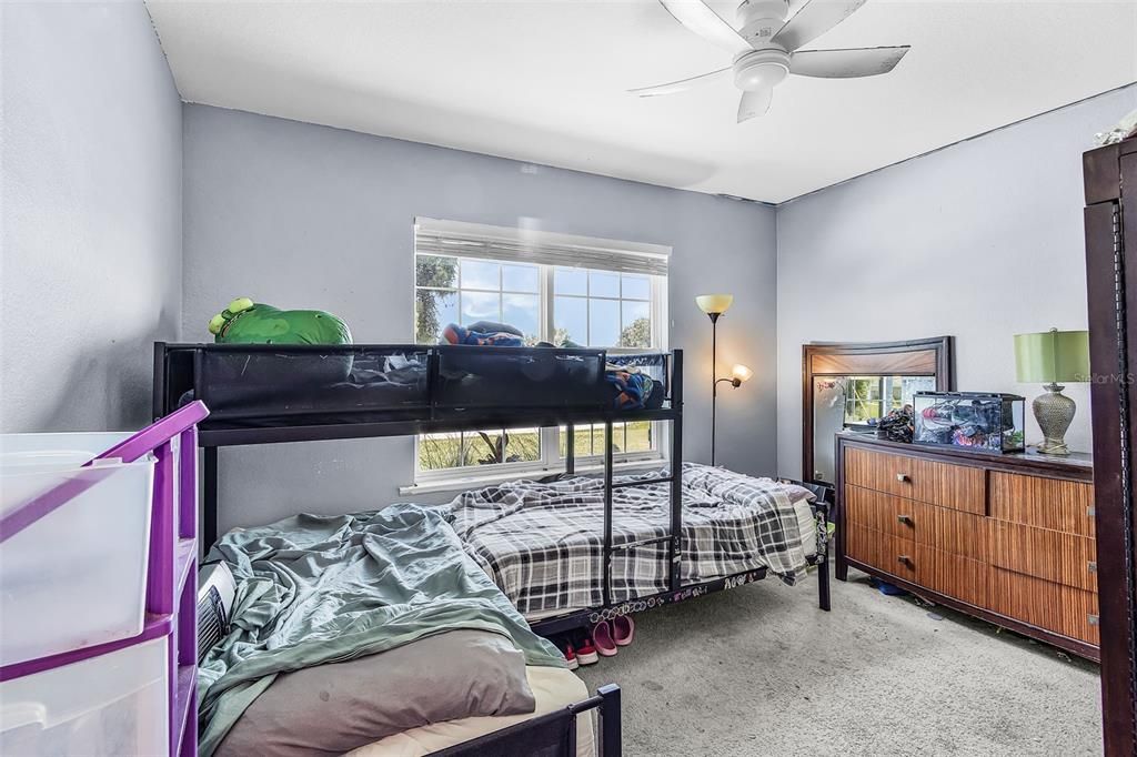 For Sale: $290,000 (4 beds, 2 baths, 1893 Square Feet)