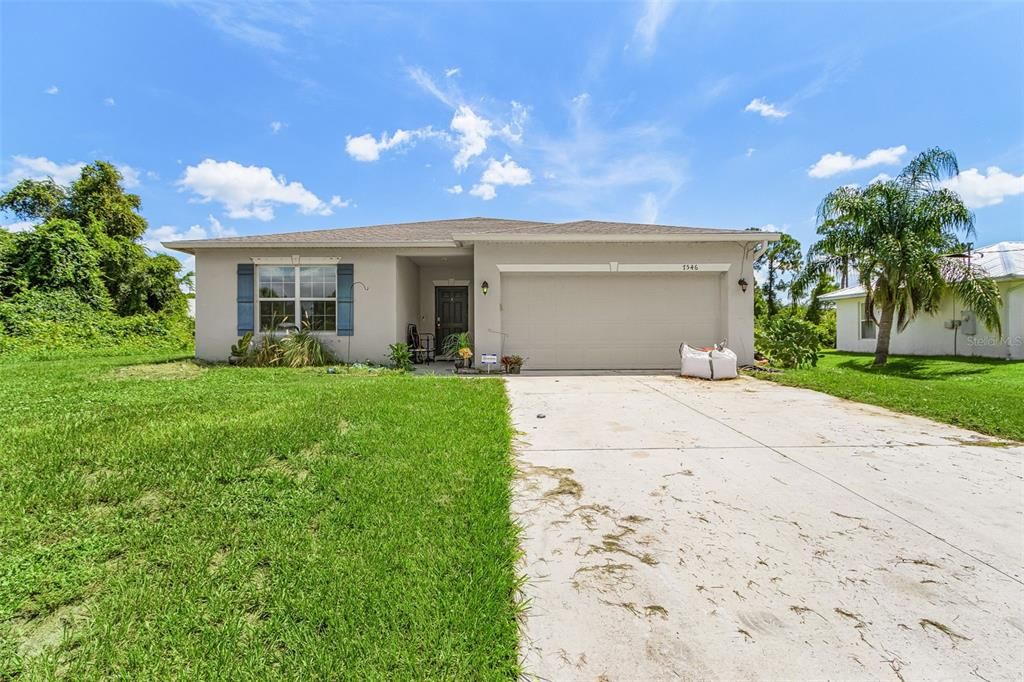 For Sale: $290,000 (4 beds, 2 baths, 1893 Square Feet)