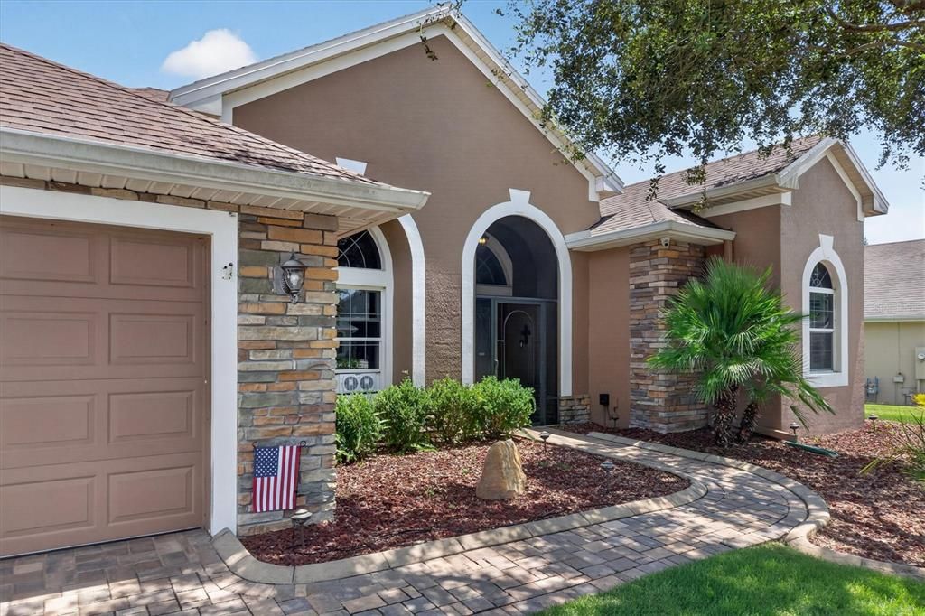 For Sale: $409,900 (3 beds, 2 baths, 2035 Square Feet)