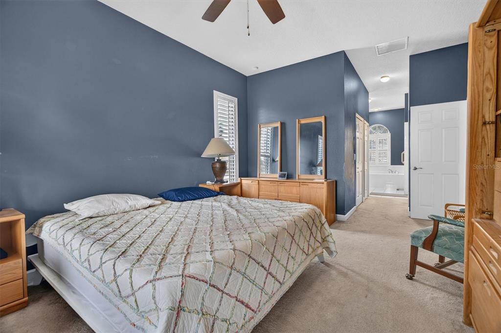 For Sale: $409,900 (3 beds, 2 baths, 2035 Square Feet)