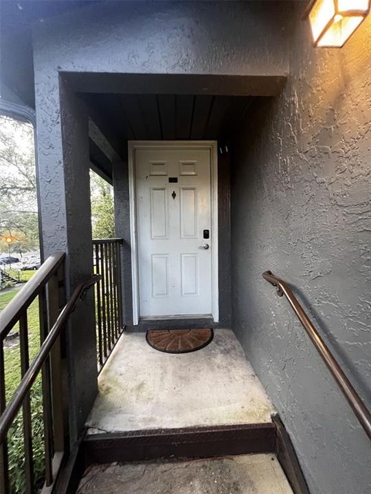 For Rent: $1,695 (2 beds, 1 baths, 914 Square Feet)