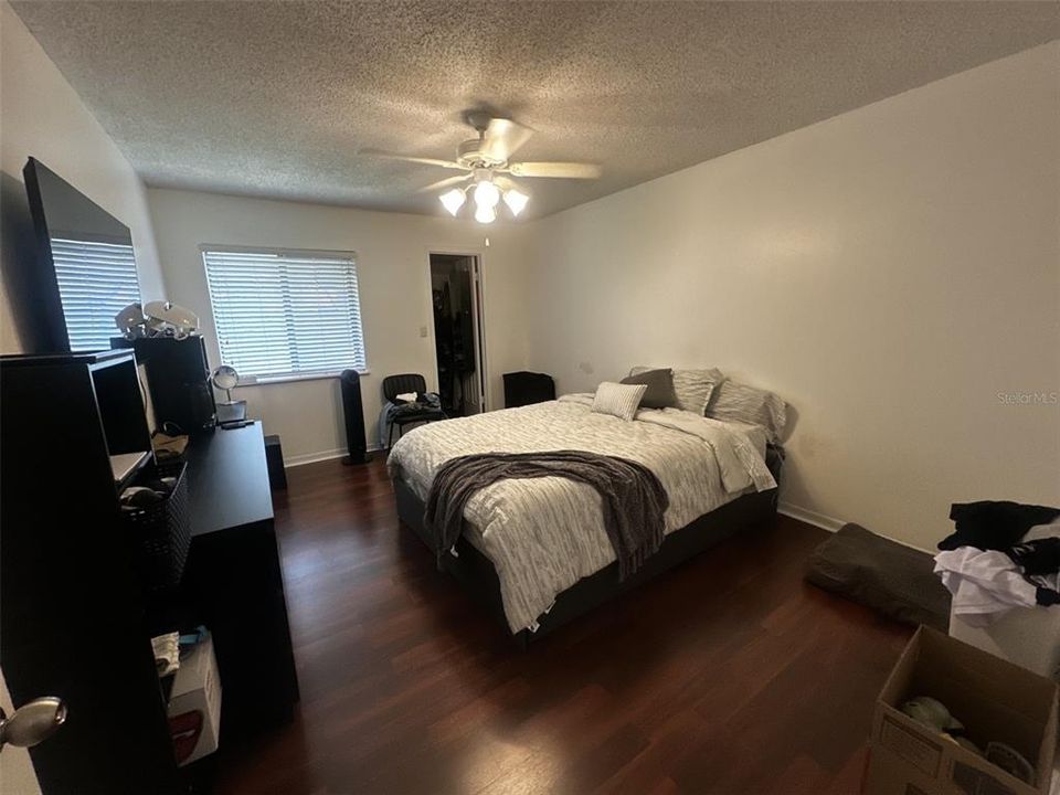 For Rent: $1,695 (2 beds, 1 baths, 914 Square Feet)