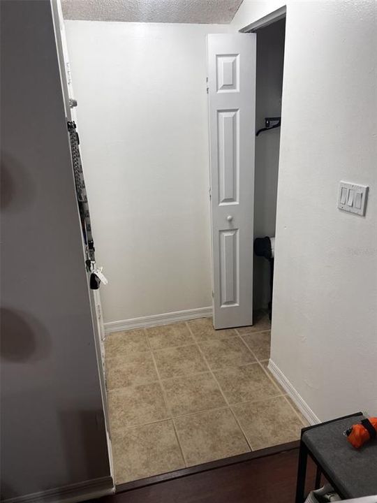 For Rent: $1,695 (2 beds, 1 baths, 914 Square Feet)