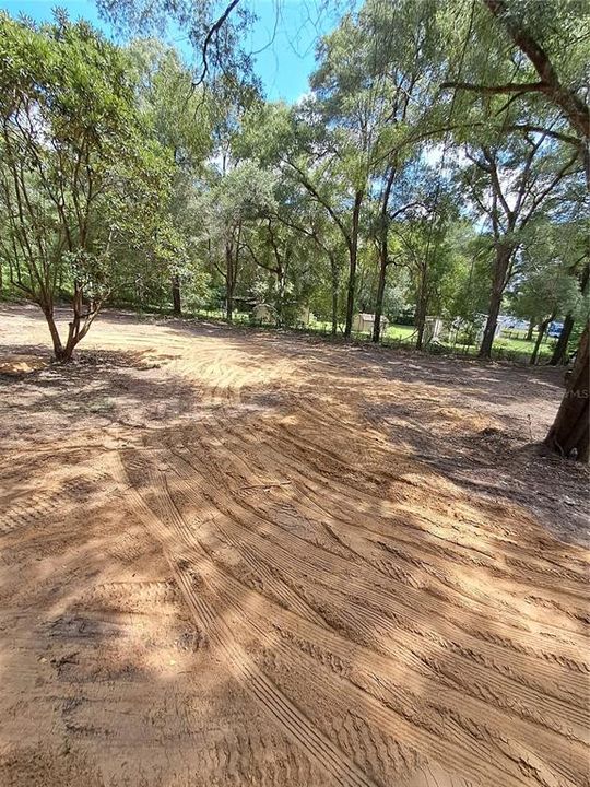 En Venta: $99,900 (1.06 acres)