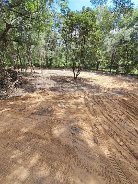 En Venta: $99,900 (1.06 acres)