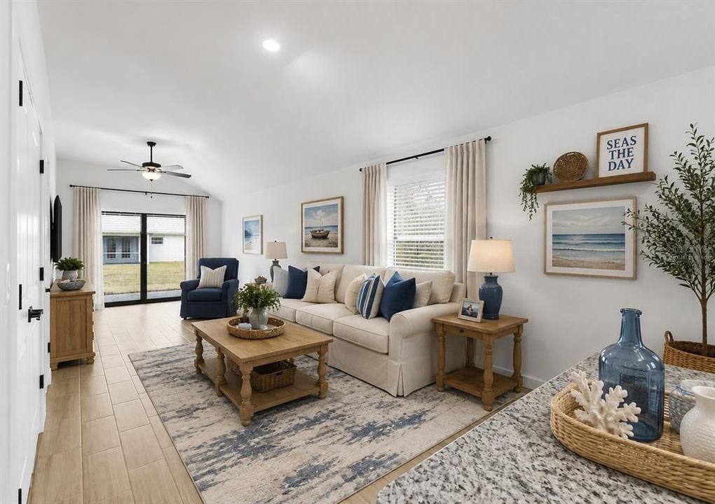 Active With Contract: $302,900 (3 beds, 2 baths, 1286 Square Feet)