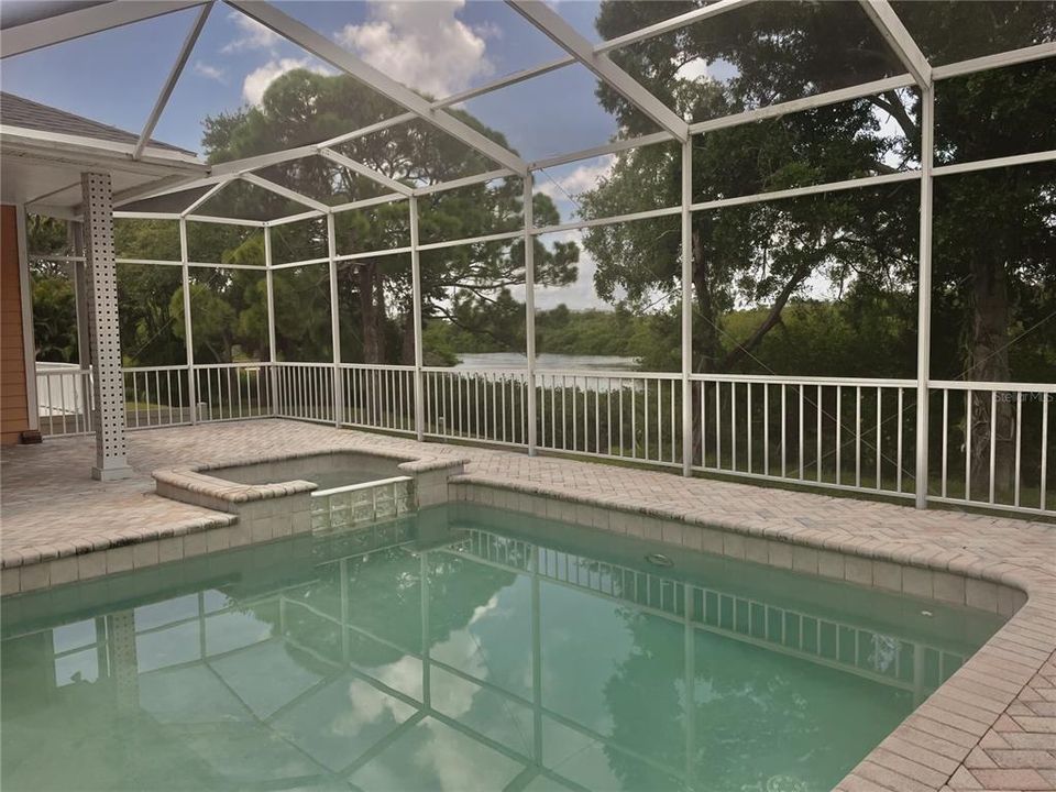 En Venta: $829,900 (5 camas, 3 baños, 3057 Pies cuadrados)