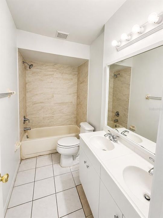 For Sale: $268,000 (3 beds, 2 baths, 1252 Square Feet)