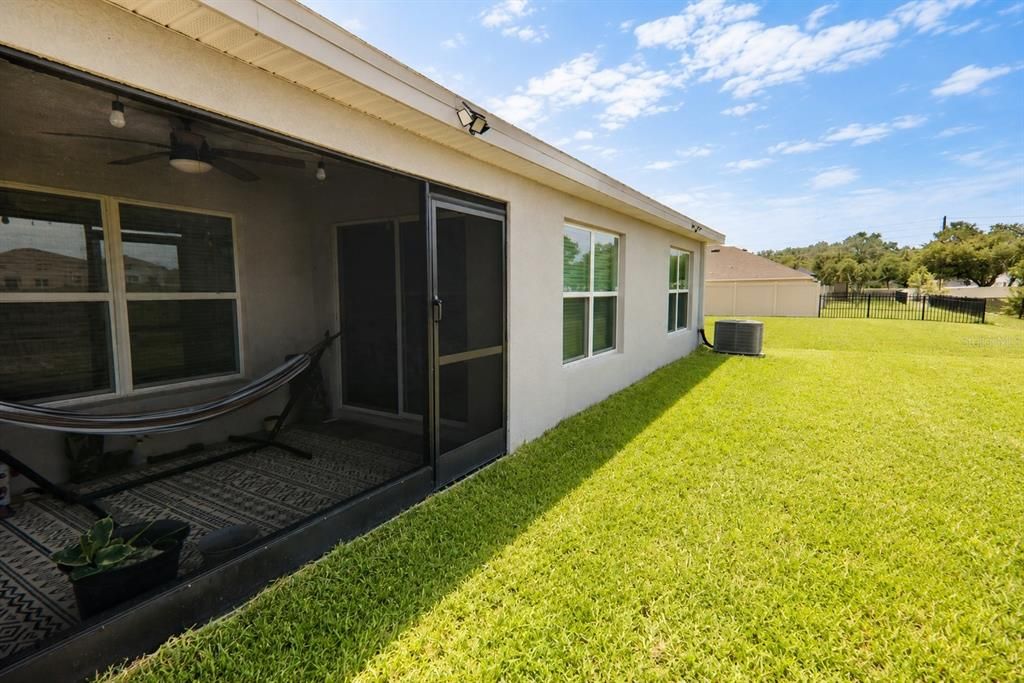 For Sale: $325,000 (3 beds, 2 baths, 1690 Square Feet)