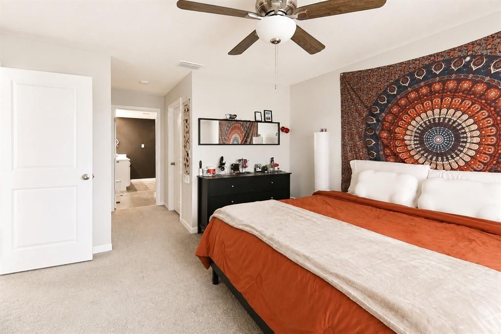 For Sale: $325,000 (3 beds, 2 baths, 1690 Square Feet)