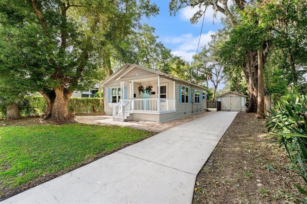 For Sale: $499,900 (3 beds, 2 baths, 1136 Square Feet)