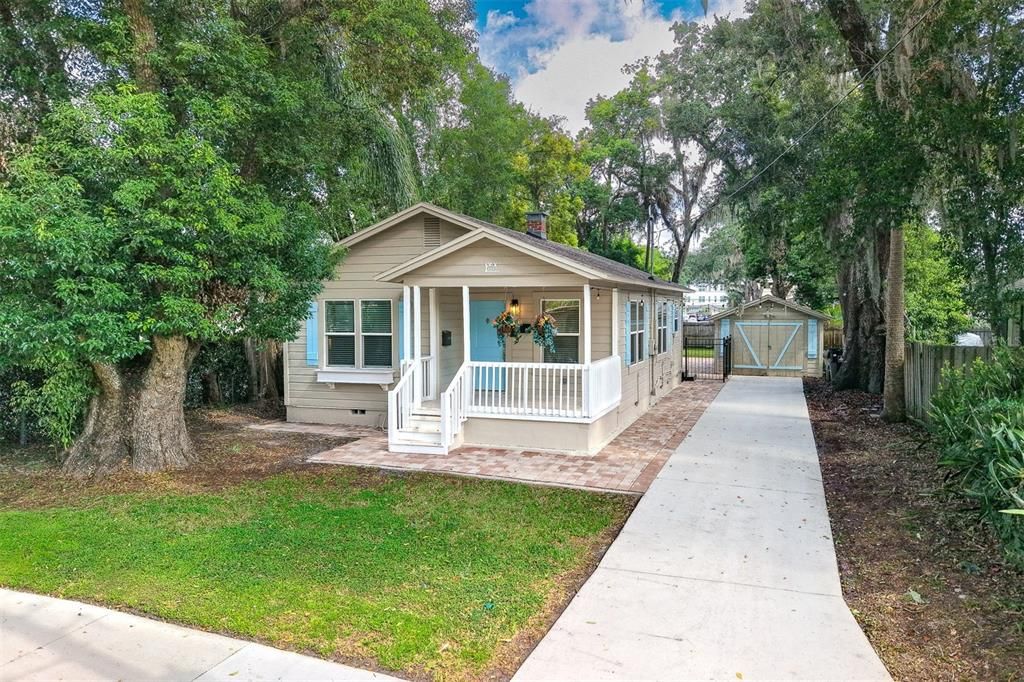 For Sale: $499,900 (3 beds, 2 baths, 1136 Square Feet)
