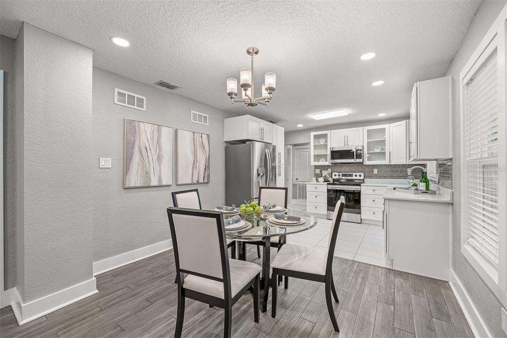 For Sale: $499,900 (3 beds, 2 baths, 1136 Square Feet)