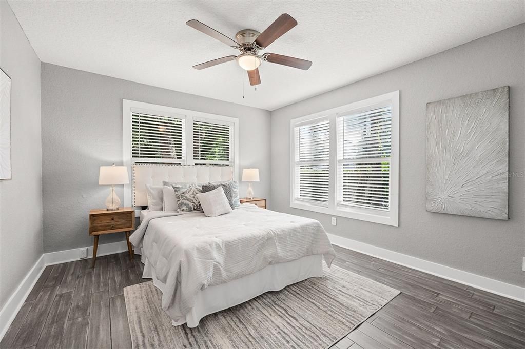 For Sale: $499,900 (3 beds, 2 baths, 1136 Square Feet)