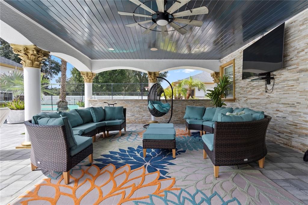 待售: $1,900,000 (7 贝兹, 5 浴室, 4726 平方英尺)