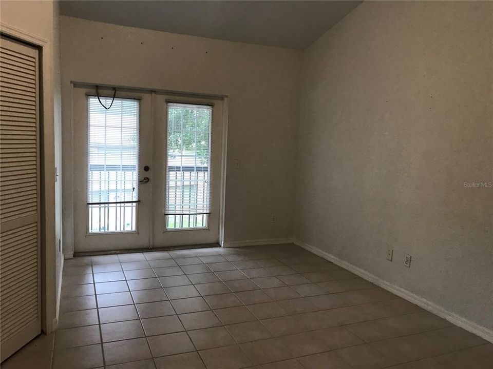 En Venta: $275,000 (2 camas, 2 baños, 1278 Pies cuadrados)